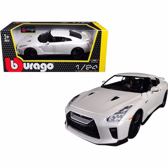 BURAGO 1/24 PLUS NISSAN GT-R WHITE 2017