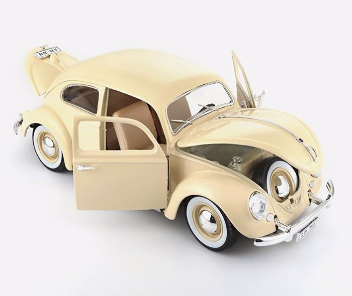 BURAGO 1/18 VOLKSWAGEN KAFER-BEETLE 1955 BEIGE