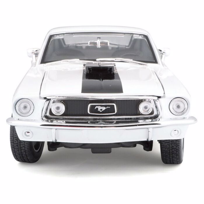 MAISTO 1/18 FORD MUSTANG GT COBRA JET