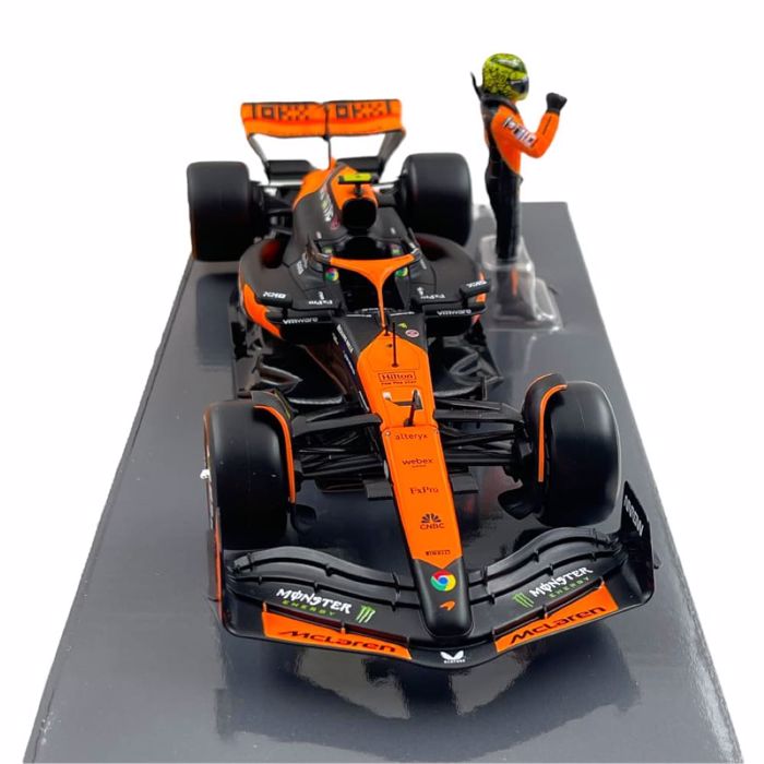 BURAGO 1/24 FORMULA McLAREN TEAM MCL38