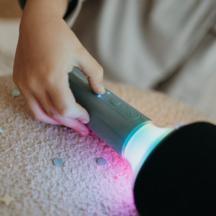 MIKROFONO KARAOKE EPANAFORTIZOMENO ME FOS KAI BLUETOOTH