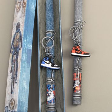 ΛΑΜΠΑΔΑ ΜΕ ΜΠΡΕΛΟΚ ΠΑΠΟΥΤΣΙ ΜΠΑΣΚΕΤ