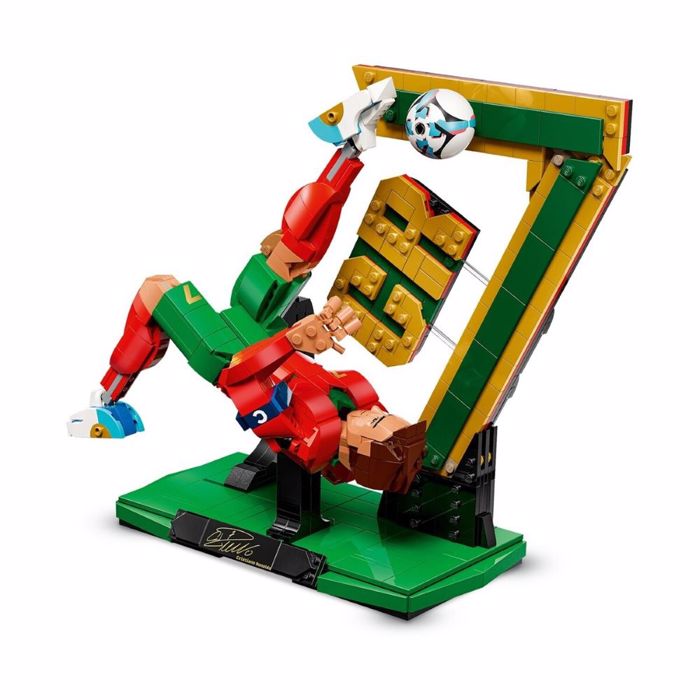 43016 LEGO EDITIONS CHRISTIANO RONALDO- SOCCER LEGEND 854pcs