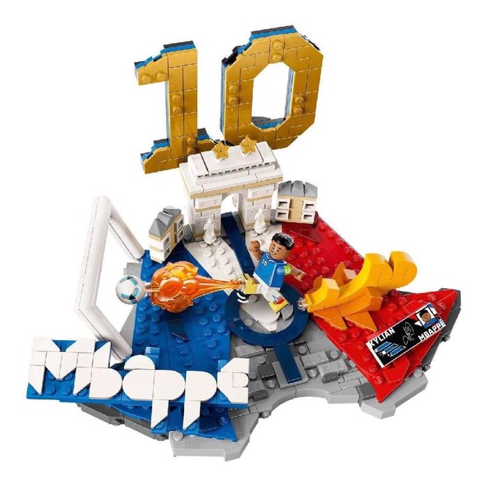 43013 LEGO EDITIONS KYLIAN MBPAPPE- SOCCER HIGHLIGHTS 490pcs