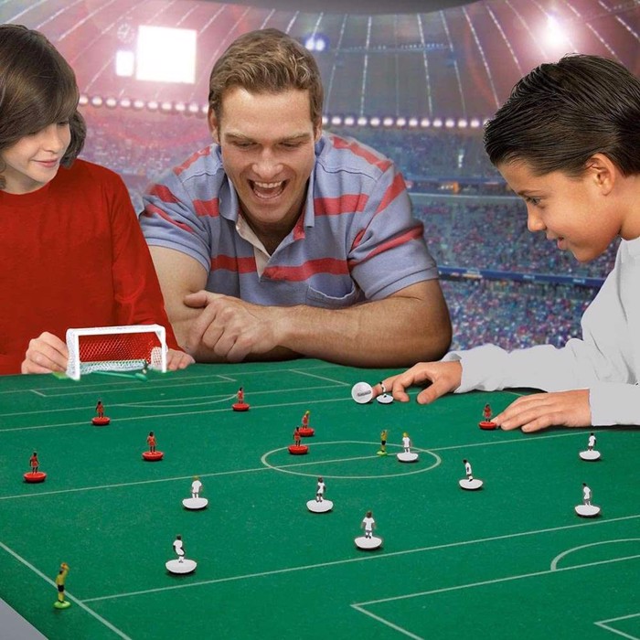 EPITRPEZIO PAIXNIDI SUBBUTEO UEFA CHAMPIONS LEAGUE
